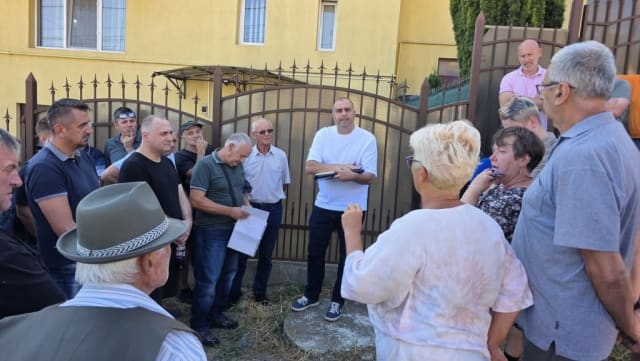 Viceprimarul Dan Tarcea a discutat cu cetățenii din Iris despre proiecte și problemele cartierului