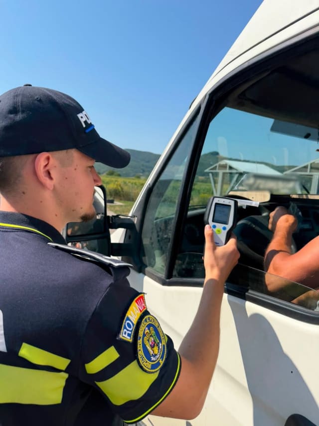 Polițiștii clujeni verifică șoferi băuți și autovehicule sechestrate, aplicând amenzi în aproape un sfert dintre cazuri
