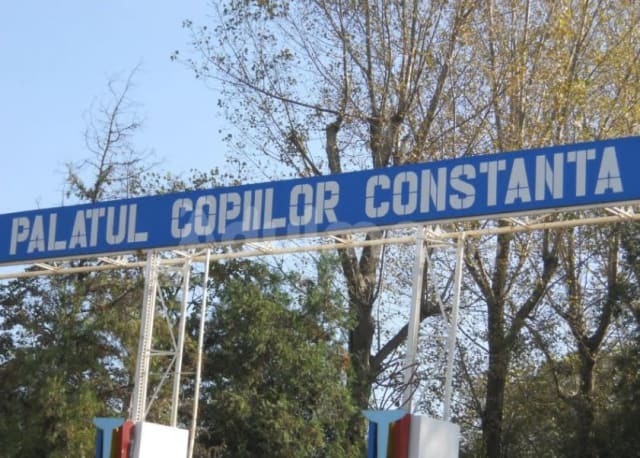 Palatul Copiilor Constanța a atribuit un contract de peste 10.000 de lei pentru catering la concursul „Toate pânzele sus!”