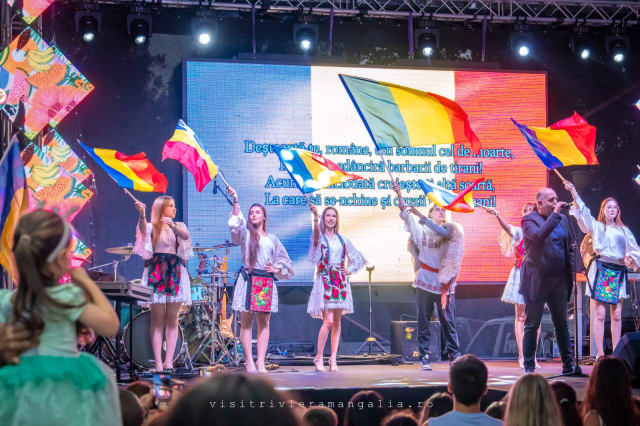 Spectacolele de pe Riviera Mangalia au atras peste 60.000 de participanți în primele săptămâni ale sezonului