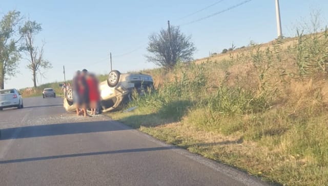 Alți doi răniți pe drumul către Agighiol într-un accident rutier
