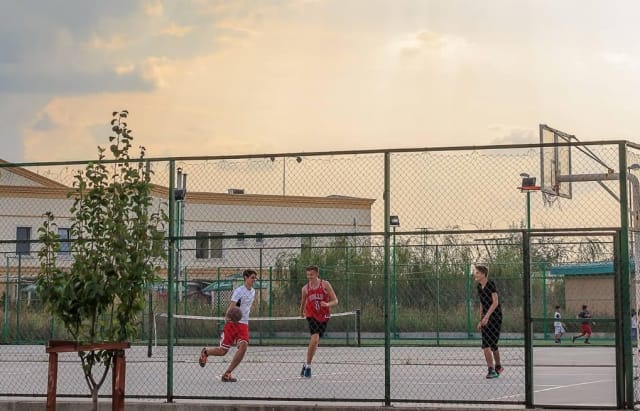 Stil de viață activ în Cosmopolis: sala la cinci minute de casă în 2026