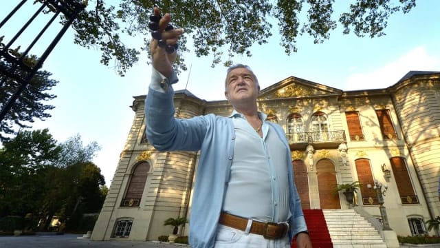 Omul de afaceri Simion Apreutese a venit cu o ofertă pentru Palatul lui Gigi Becali, dar a fost refuzat