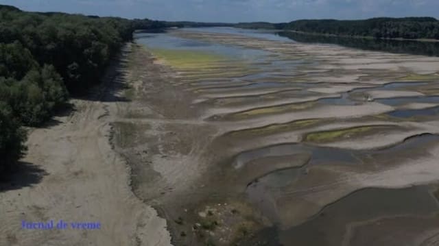 Dunărea atinge noi minime la intrarea în România, prognoza indică scăderi accentuate