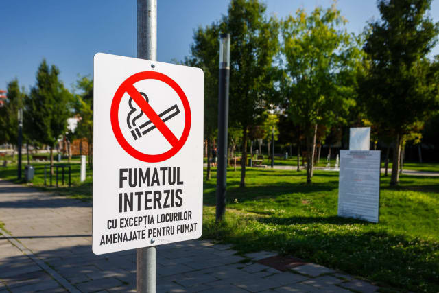 Fumatul, interzis în zone din Florești. Ce amenzi riscă cei care încalcă legea