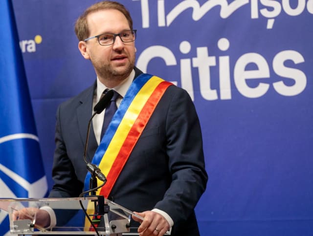 Protest în Timișoara împotriva deciziei CCR care-l lasă pe Fritz fără mandat de primar