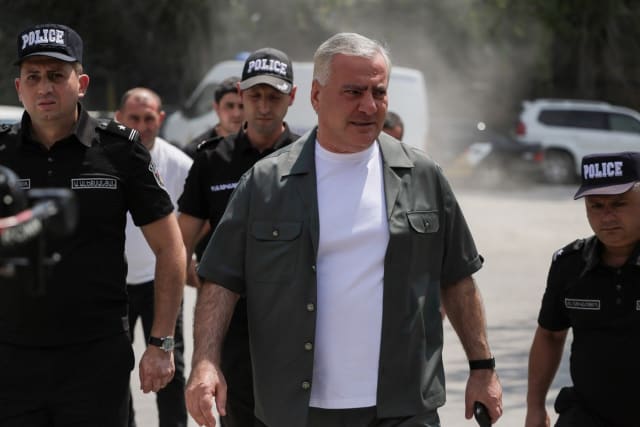 Samvel Karapetyan, patronul echipei Ararat Armenia, se află în arest la domiciliu de peste un an