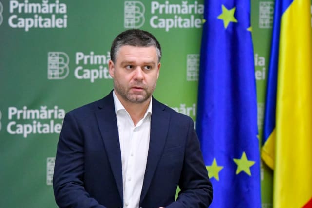 Dumitru Dragomir îl apără pe Nicușor Dan după atacul lui Mihai Stoica