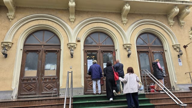 Grefierii se revoltă: amenință că vor bloca instanțele și parchetele din 1 septembrie