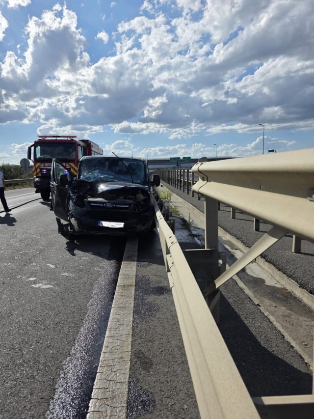 Cluj: Accident de microbuz pe A3 cu patru răniți, intervenție a ISU