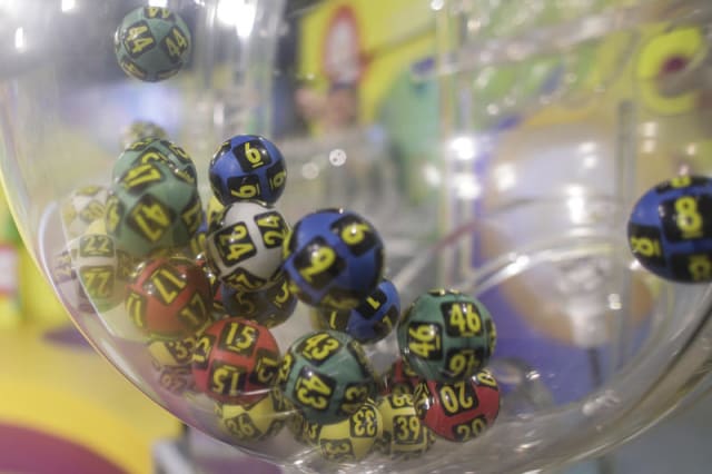 Numerele extrase la LOTO duminică, 23 august 2026: premii și câștigători la 6/49, Joker, Noroc, Noroc Plus, 5/40 și Super Noroc