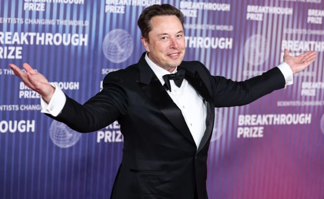 Elon Musk susține decizia lui Novak Djokovic de a refuza vaccinul anti-COVID