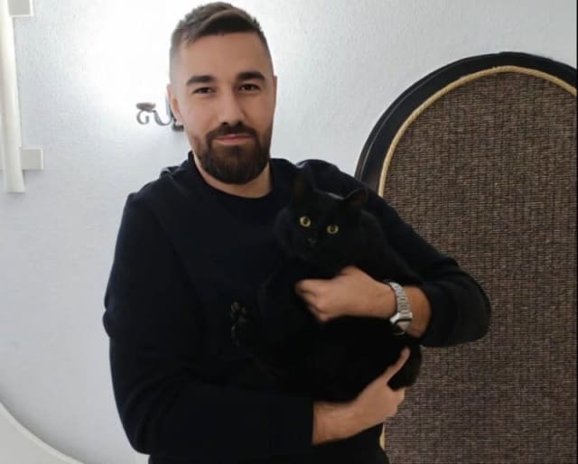 Apel public din Darabani: Andreea A. caută informații despre prietenul dispărut, Alexandru Gabriel