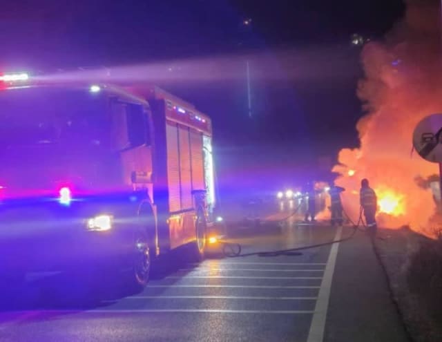Polițistul Sebastian Bernicu a prevenit o tragedie: reacție rapidă în timpul unui incendiu pe drumul spre Măgura