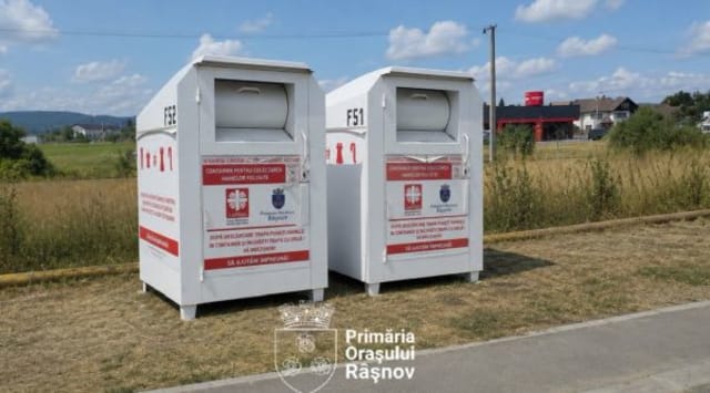 Râșnov a amplasat cinci containere pentru colectarea hainelor și textilelor