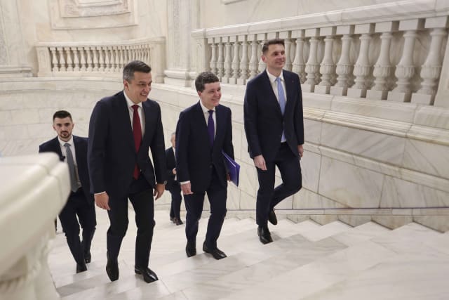Nicușor Dan urmează să nominalizeze premierul și negociază susținerea în Parlament