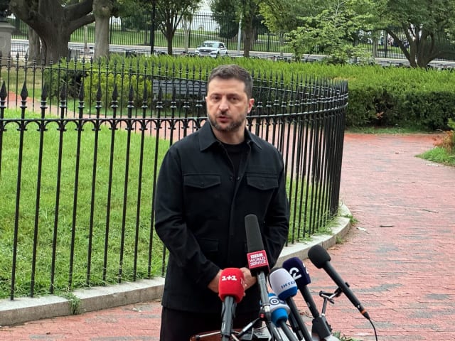 Președintele Zelenski vorbește cu presa după întâlnire la Washington