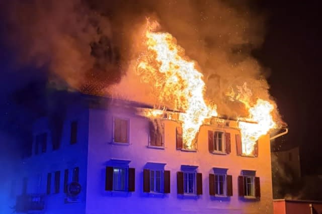 MAE: Doi cetățeni români s-au stins din viață în incendiu la Thusis, Elveția