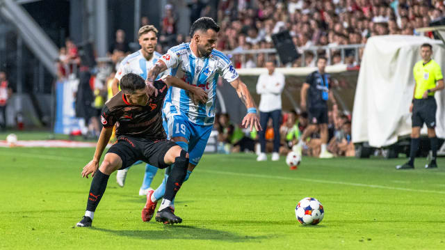 Fotbaliștii Corvinului laudă Dinamo: „Cea mai bună echipă din România!”