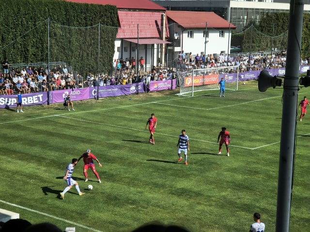 Politehnica Timișoara a câștigat cu 3-0 în meciul cu ASA Tg. Mureș, chiar dacă a jucat cu un om mai puțin