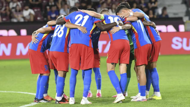 FCSB își schimbă echipa de start pentru meciul cu UTA: fără Bîrligea, Tănase și Crețu