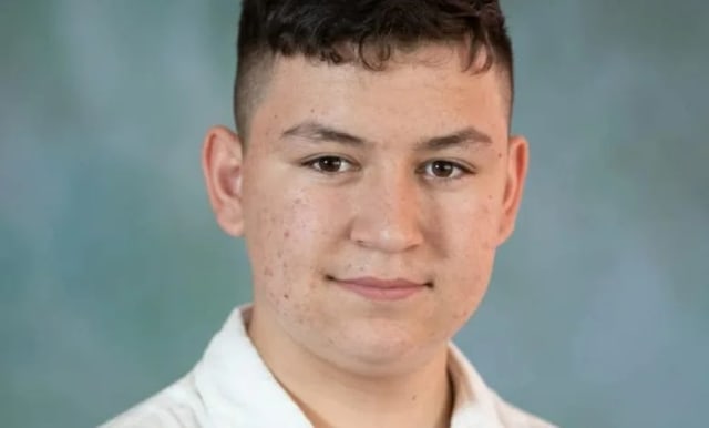 Cosmin Andrei Cristea a câștigat locul I la Gala Voluntarului Social în Buzău
