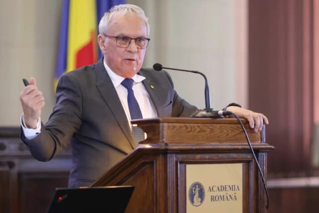 Marius Andruh a deschis la Academia Română sesiunea dedicată Zilei Limbii Române