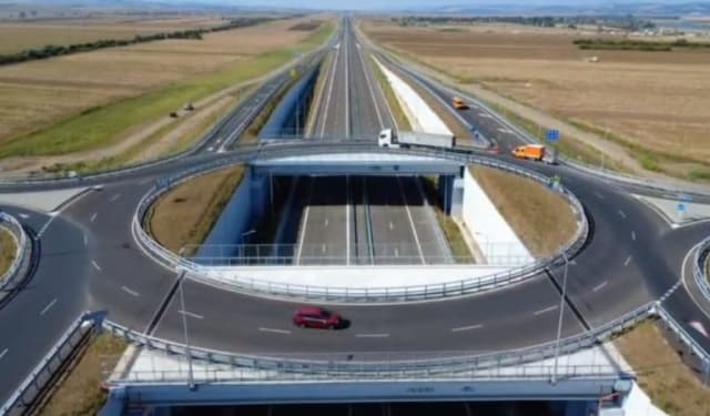 Autostrada A7 între Adjud și Bacău, șoferi pe drum nou