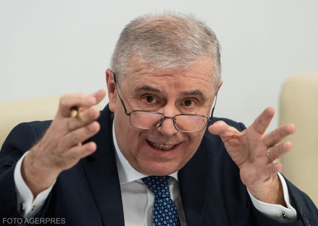 documente și texte scrise cu cerneală neagră