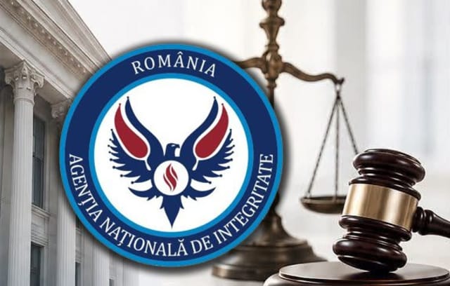 Funcționari publici în ședință de verificare