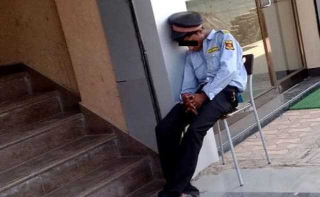 Agent de pază prins beat și dormind în timpul serviciului în Buzău