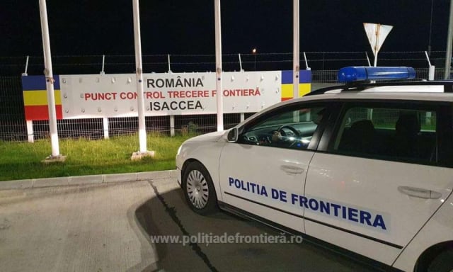 Trecerea cu bacul în Ucraina de la Isaccea, suspendată temporar din cauza incidentelor