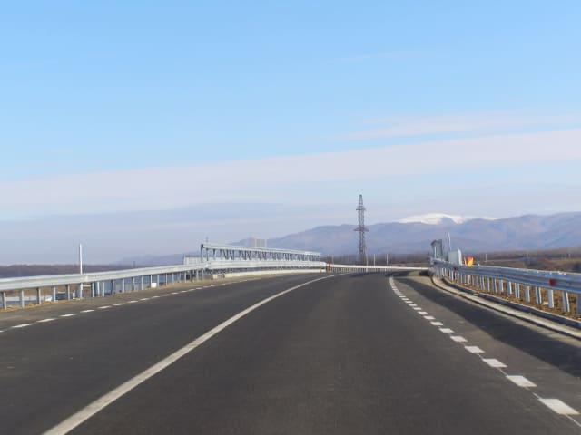 Încep lucrările de consolidare pe centura Caransebeș cu restricții de trafic pentru 18 luni