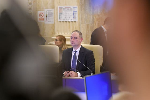 România reduce deficitul bugetar la 2,34% din PIB, dar menține presiunea asupra finanțelor