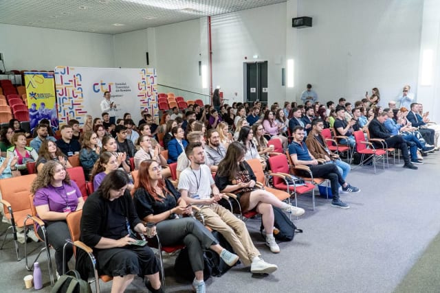 Tinerii participă pentru prima dată în procesul de selecție al Capitalei Tineretului 2028 prin Youth Voice