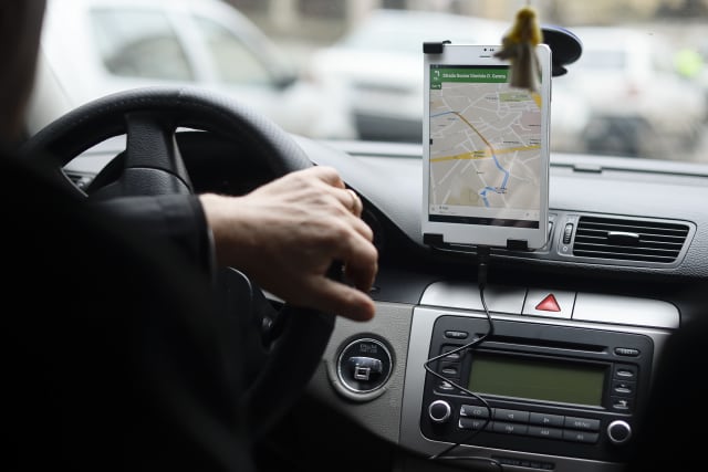 clădire de birouri Uber, angajați în discuție