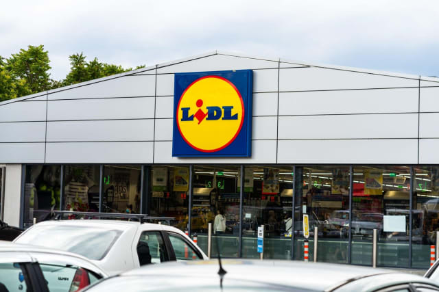 Lidl România a anunțat angajări pentru un nou magazin în Bistrița
