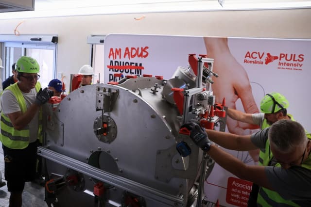 Primul RMN neonatal din România a ajuns la Spitalul Marie S. Curie din București