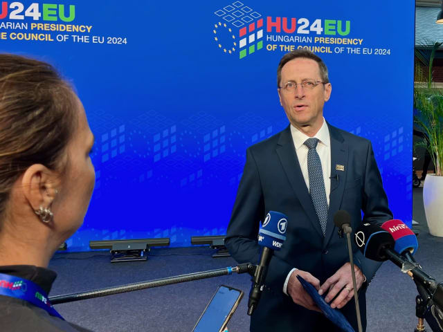 Guvernatorul Băncii Centrale a Ungariei vorbește despre adoptarea euro