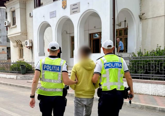 Un bărbat din Constanța a fost reținut după ce a înșelat o bătrână cu 41.000 de euro