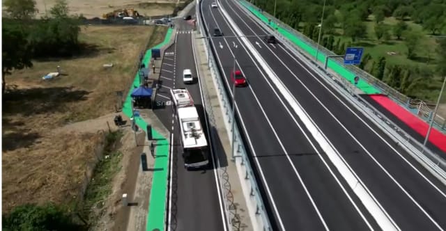 Poliția Română a confirmat că taxiurile pot circula pe banda dedicată din Florești