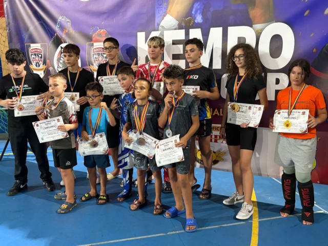 Sportivii Clubului Vulturu Tulcea au câștigat 23 de medalii la Kempo Cup Slobozia