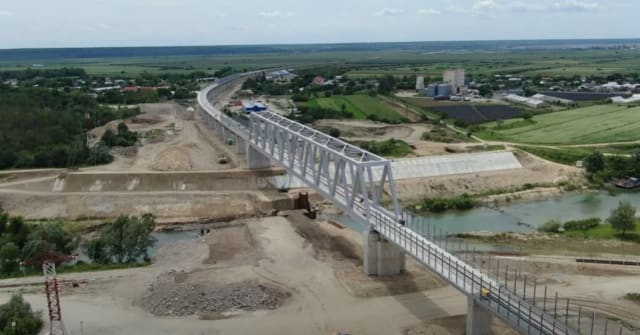 Lucrările la calea ferată București – Giurgiu au ajuns la 15% în septembrie 2026