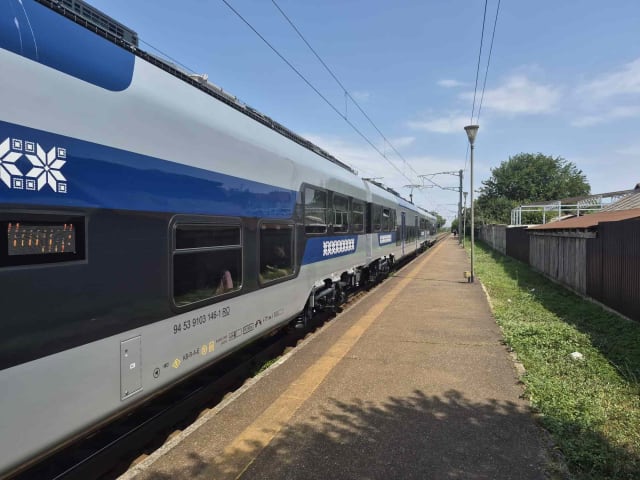 Trenuri moderne pentru nord-estul Bucureștiului, dar cu probleme de orar și tarife