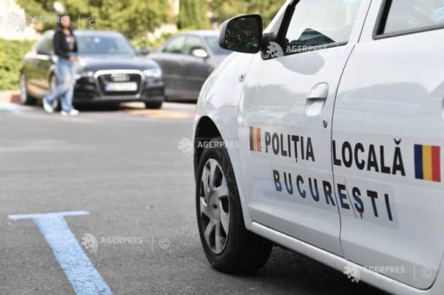 Poliția Locală București a aplicat peste 1.700 de amenzi pentru parcare pe trotuar în ultimele două luni