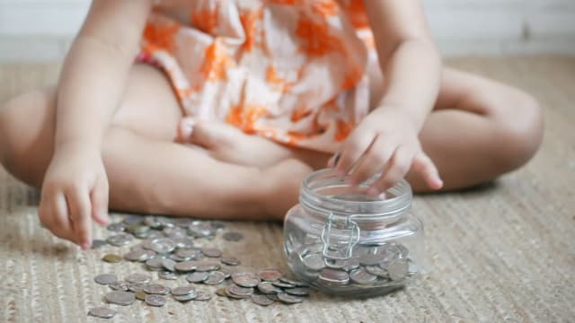 Costul creșterii unui copil în Germania depășește 174.000 de euro până la 18 ani