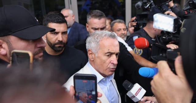 Călin Georgescu a fost adus la Curtea de Apel. Procurorii cer arestarea preventivă