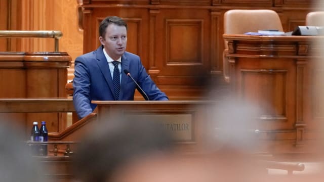 Siegfried Mureșan și Sorin Grindeanu în Parlament