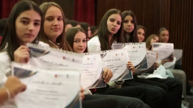 premiere elevi și cadre didactice la Sebeș, festivitate educație