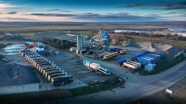 Ciment evoZero și camion electric pe șantier